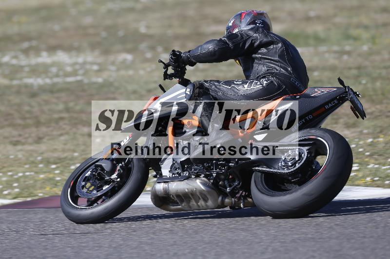 /35 07.08.2026  Discover the Bike ADR/Race 3 rot/72
